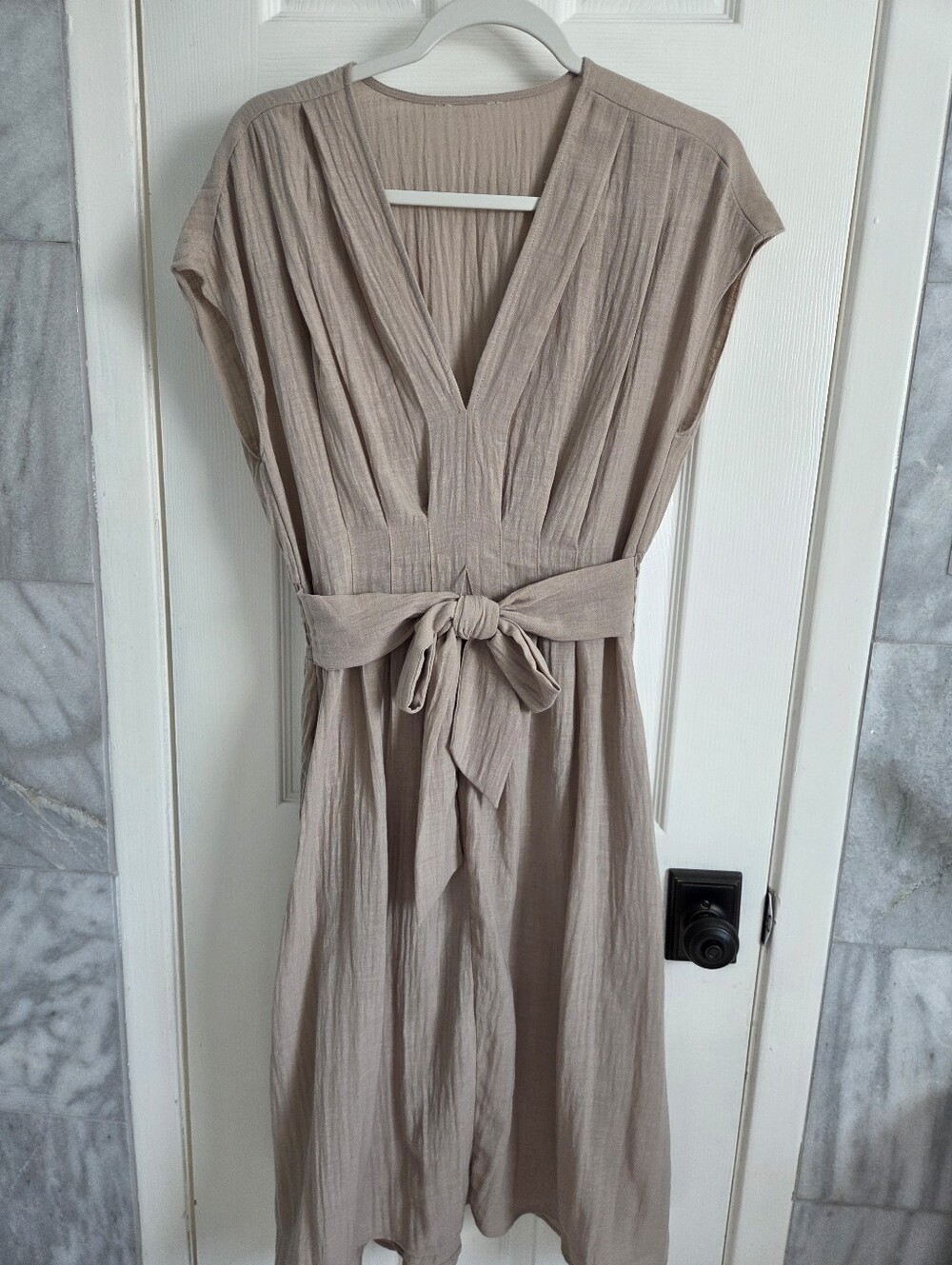 Women's V-Neck Tie-Waist Dress in Taupe